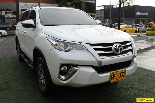 Toyota Fortuner Street Euro Iv