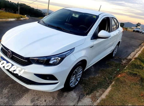 Fiat Cronos 1.3 Drive Flex 4p