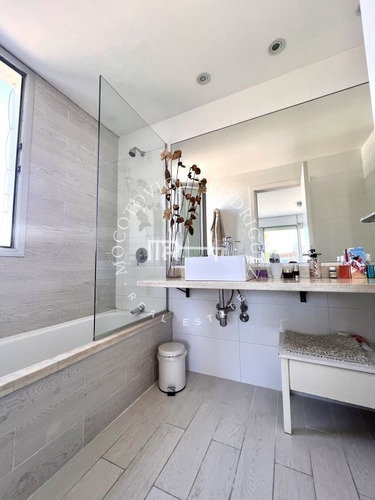 Imagen 12 de 24 de Emerald Apartamento En Venta - 3 Dormitorios + Den- Piscina - Mansa Penthouse Punta Del Este