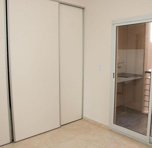 Imagen 6 de 13 de Departamento 2 Ambientes En Caseros