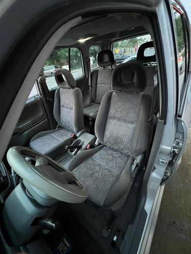Chevrolet Tracker A Cd Suv Aa Ee 4x2 Mt