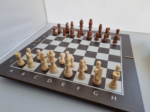 Imagen 2 de 2 de Juego De Ajedrez Y Tablero De Madera Con Nomenclatura 40x40