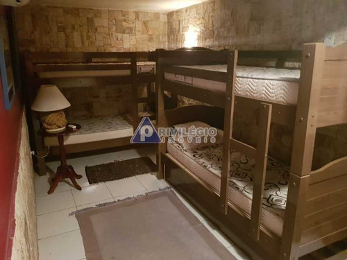 Imagem 6 de 30 de Lagoa, 6 Quartos, Sendo 2 Suítes, Varanda, 2 Vagas!! - 11313