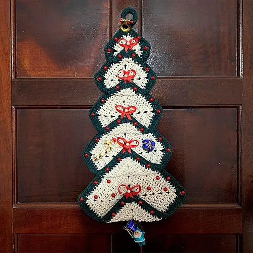 Árvore De Natal De Crochê Decoração Natalina Para Porta Jade Árvore De Natal De Crochê Decoração Natalina Para Porta Jade