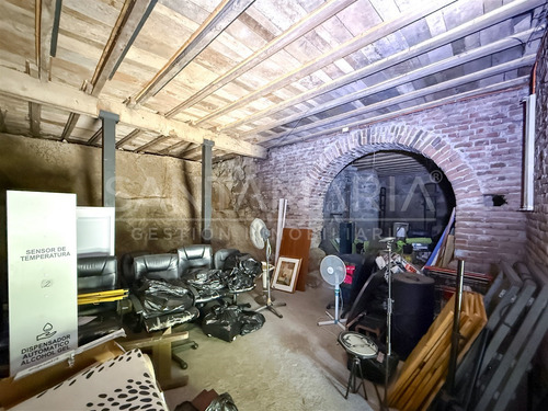 Casa En Arriendo De 8 Dorm. En Concepción