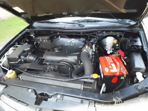 Imagen 11 de 15 de Mitsubishi L200 2012 2.5 Di-d Cabina Doble 4x4 Mt