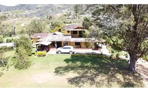 Hermosa Casa Finca Tradicional En Venta - Excelentes Ubicación.