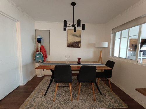 Exclusiva Casa En Condominio En Venta De 4 Dorm. En Machalí