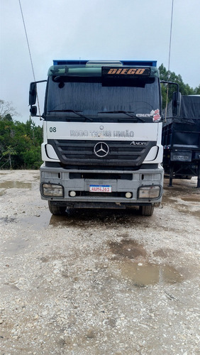 Mercedes Benz