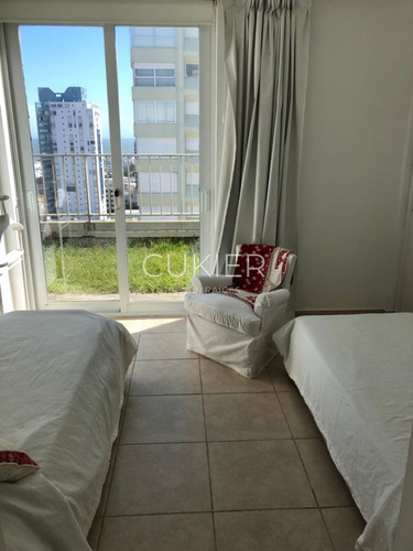 Imagen 10 de 13 de Alquiler Temporada De Penthouse 2 Dormitorios En Península Punta Del Este