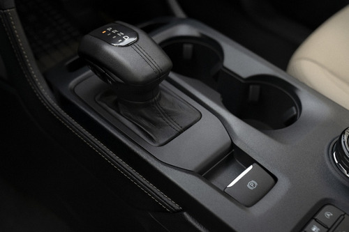 Ford Everest 2.3 Gtdi Titanium 4X4 At