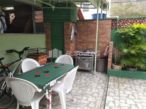 Imagem 6 de 15 de Casa De Rua-à Venda-realengo-rio De Janeiro - Vvca30095
