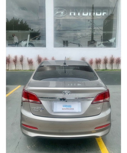 Imagem 9 de 10 de Hyundai Hb20s 1.6 Comfort Plus 16v Flex 4p Manual