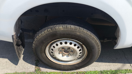 Nissan NP300 2.4 Doble Cabina Se Aa Pack Seg Mt