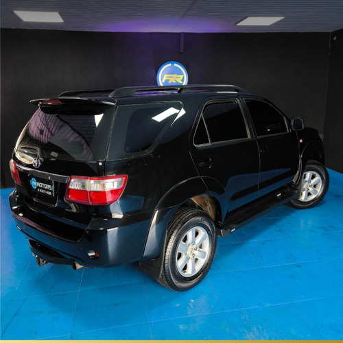 Toyota Hilux SW4 3.0 Srv 7l 4x4 Aut. 5p