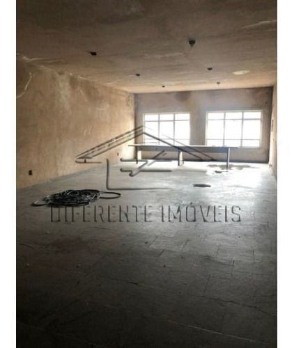 Salão - 2 Wc - 240m² - Vila Laís !!!!