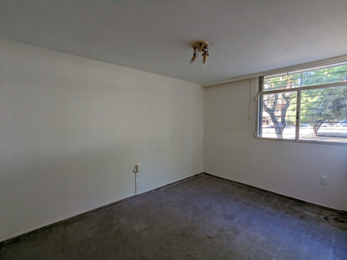 Imagen 5 de 14 de Departamento De 2 Dormitorios Muy Bien Ubicado!!! A Metros De Rambla Y Shopping En Buceo
