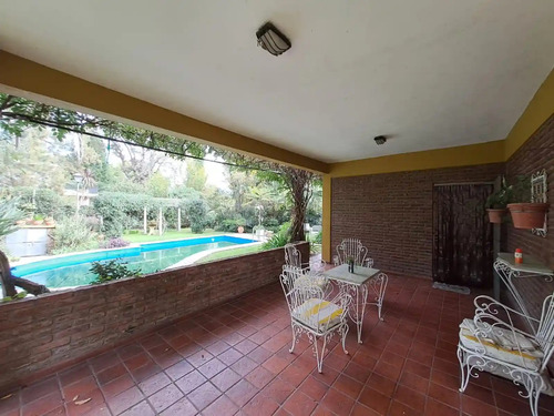 Casa En Venta En La Unión Barrio Quinta Avenida, Calle Las Acacias Ezeiza