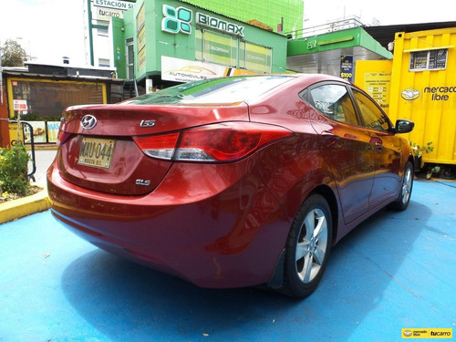 Imagen 8 de 25 de Hyundai Elantra I35
