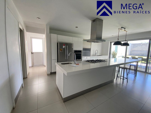 Casa En Venta En Fracc. Haciendas Campestre Durango