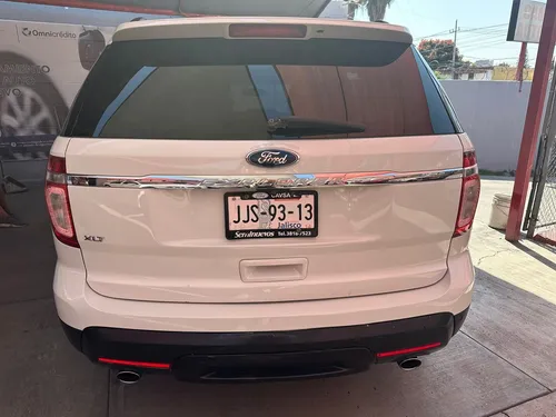 Ford Explorer 4.0 Limited V6 Sync 4x2 Mt