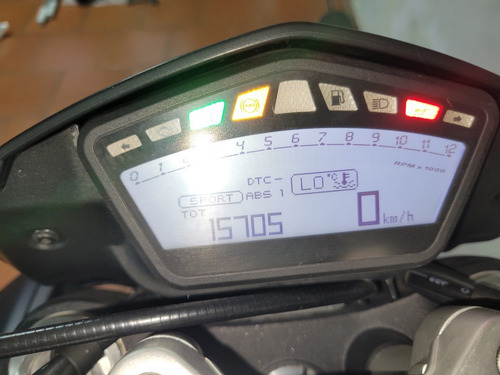Imagen 5 de 5 de Ducati Hipermotard 821 2015