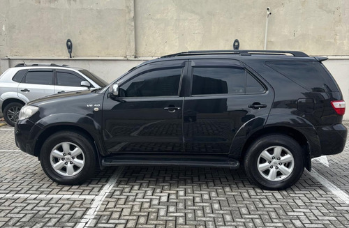 Toyota Hilux SW4 4.0 V6 Srv 7l 4x4 Aut. 5p