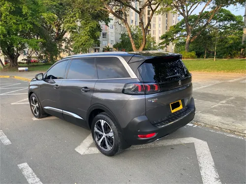Peugeot 5008,elegante, Espaciosa, 7 Puestos,techo Panorámico