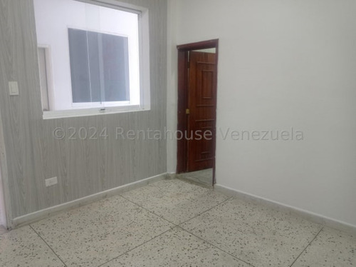 Milagros Inmuebles Apartamento Alquiler Barquisimeto Lara Zona Centro Economica Residencial Economico Código Inmobiliaria Rent-a-house 25-5187