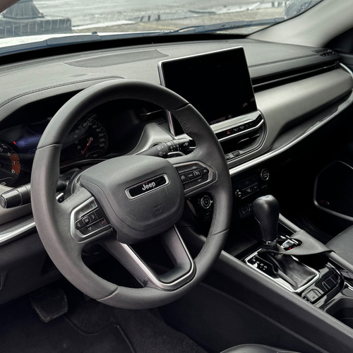 Jeep Compass LONG. T270 1.3 TB 4x2 Flex Aut.