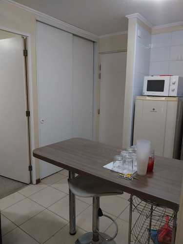 Un Dormitorio Los Heroes Amoblado