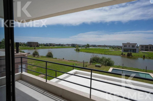 Casa En Venta Barrio Magallanes Frente Al Lago