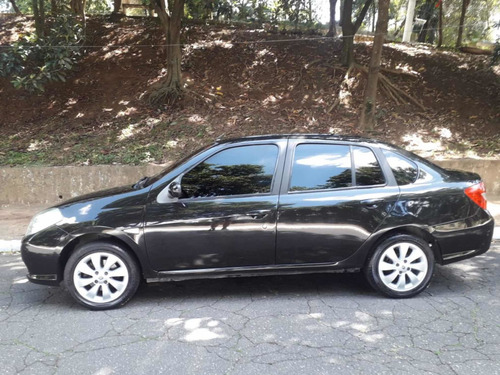 Imagem 7 de 8 de Renault Symbol 2011 1.6 16v Privilège Hi-flex 4p
