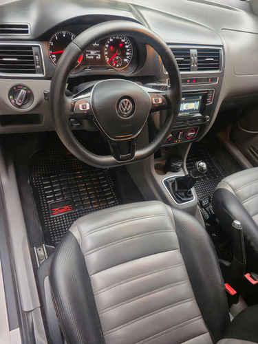 Volkswagen Suran 1.6 Highline Msi 110cv