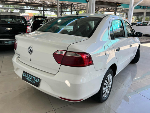 Volkswagen Voyage 1.0 Vht Total Flex 4p