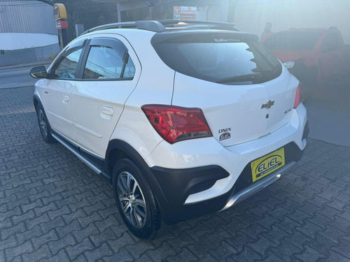 Chevrolet Onix 1.4mt Act