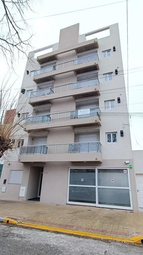 Imagen 1 de 10 de Estrenar 1 Dor. Estrenar C/cochera - 64 E18 Y 19 - La Plata