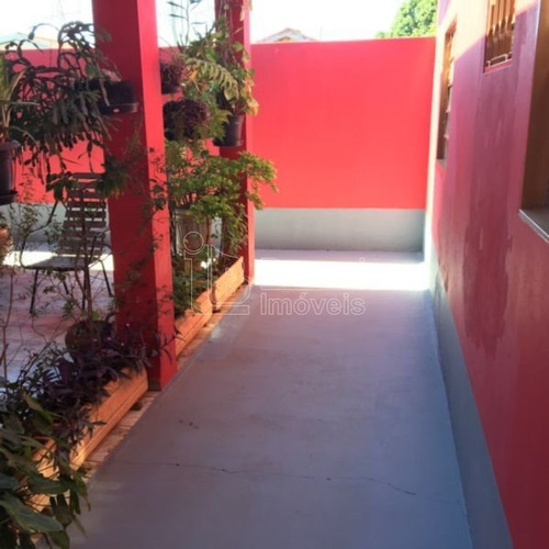 Imagem 5 de 6 de Venda De Casas / Padrão Na Cidade De Araraquara 6872