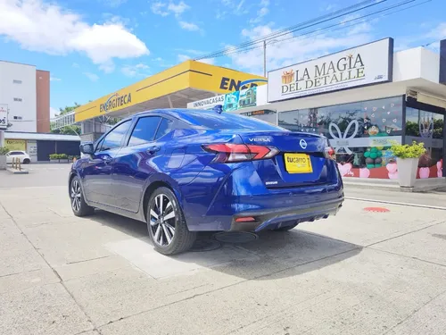 Exclusive Versa 1.6 Aut