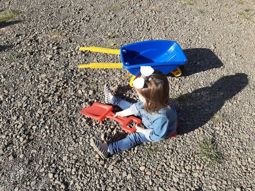 Imagem 5 de 10 de Carrinho De Mão Carriola Brinquedo Praia Kit Com 2 Unidades