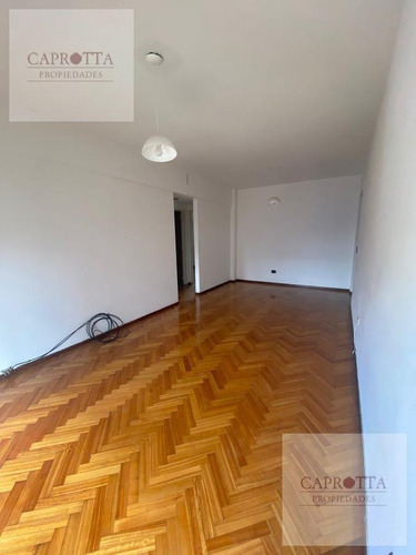 Imagen 16 de 19 de Departamento Floresta 3 Ambientes