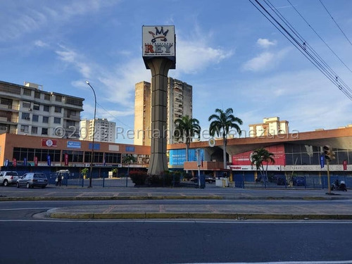 Venta De Centro Comercial En Maracay Av. 19 De Abril Rah 23-22342 Meglisf