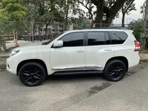 Toyota Prado 3.0 Tx-l Diesel 4x4 At 2011