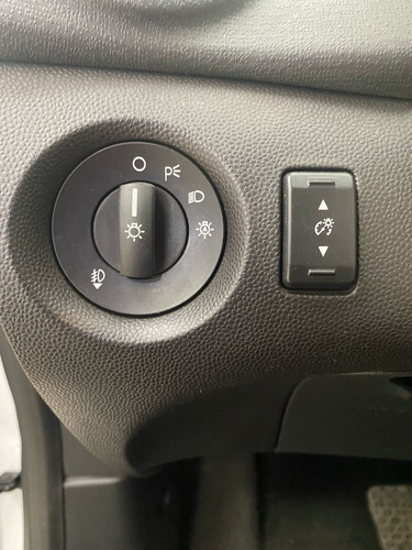 Ford Fiesta Kinetic 1.6 Titanium Powershift 120cv
