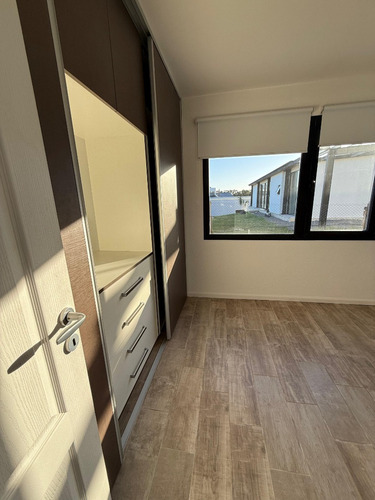 Casa 4 Amb Con Piscina. Barrio Privado