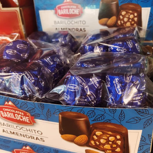 Bombones Barilochito Tradicionales Chocolates Bariloche almendras con almendra caja 312 g pack x 12