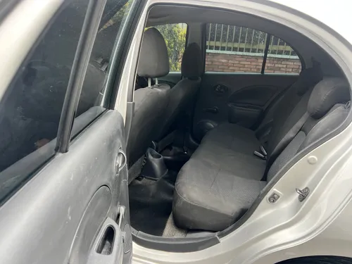 Nissan March 1.6 Advance