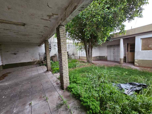 Casa En Venta En Merlo Sur