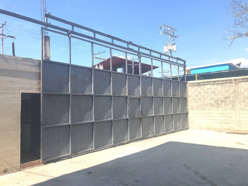Imagen 13 de 14 de Johanna Castillo Alquila Galpon En El Recreo Zona Ind