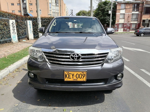 Toyota Fortuner Urbana 2700cc 4x2 At Aa Ab Abs
